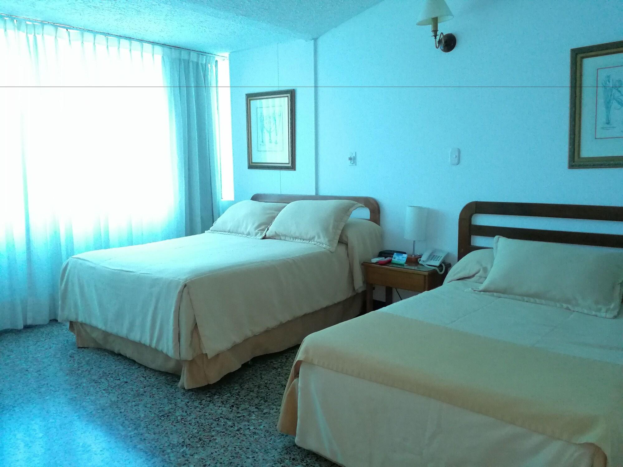Hotel Villavicencio Plaza Kültér fotó