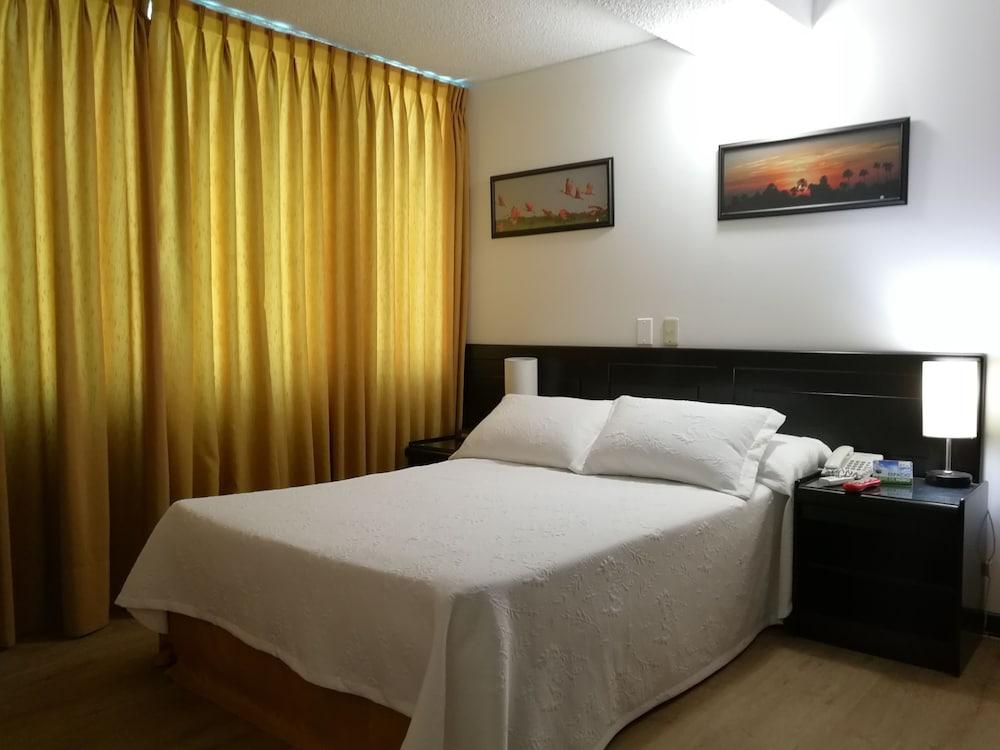 Hotel Villavicencio Plaza Kültér fotó