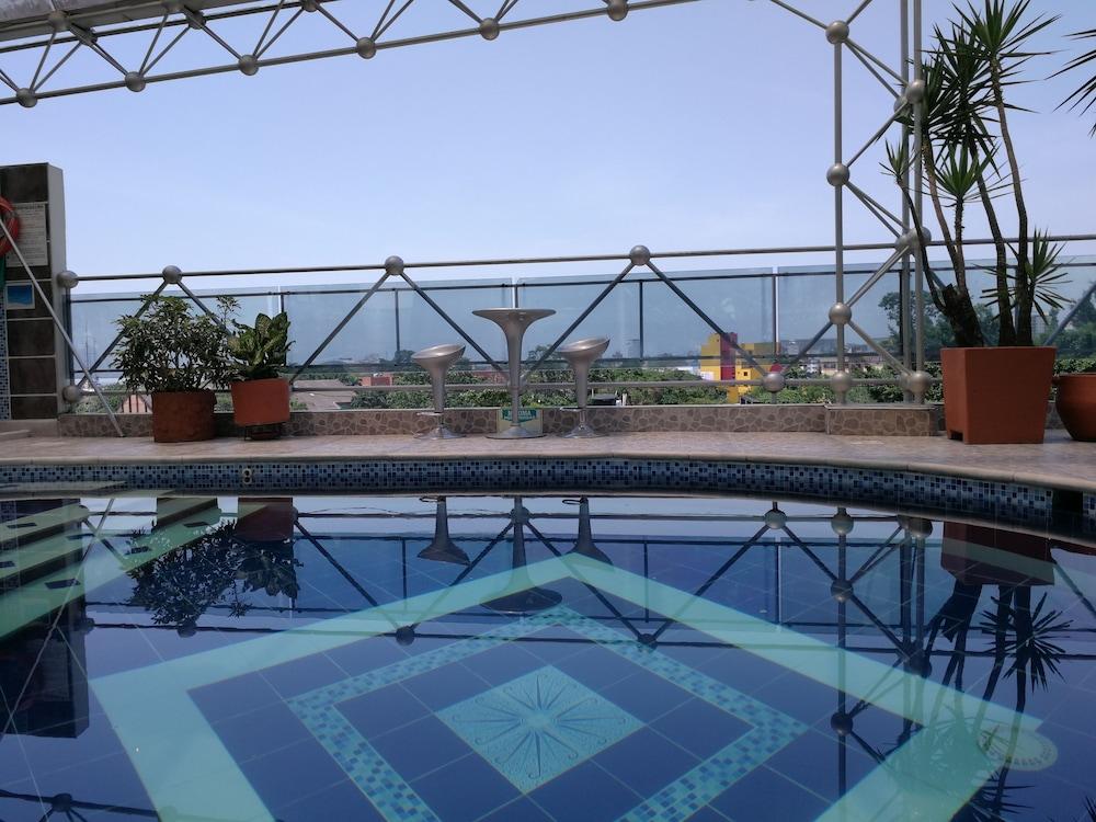 Hotel Villavicencio Plaza Kültér fotó