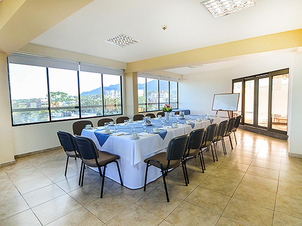 Hotel Villavicencio Plaza Kültér fotó