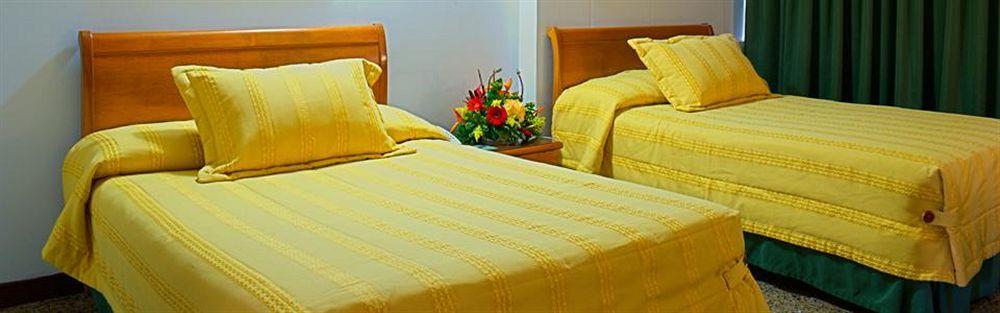 Hotel Villavicencio Plaza Kültér fotó
