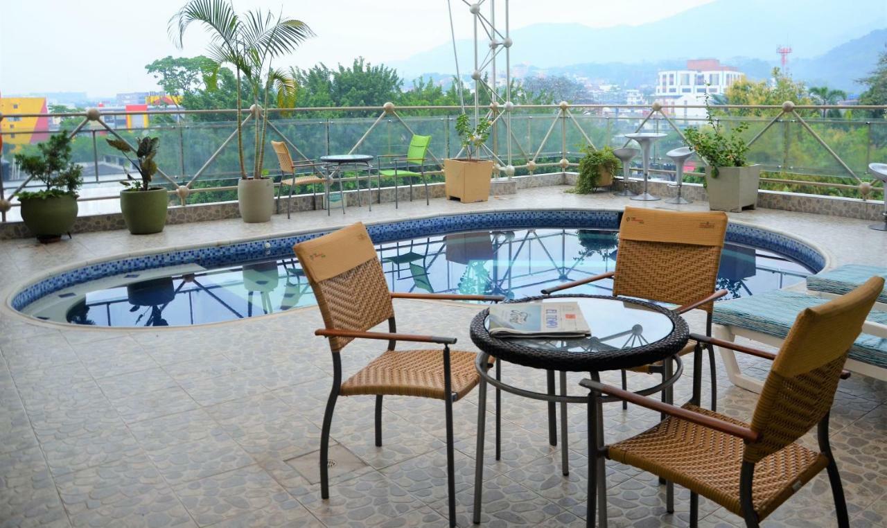 Hotel Villavicencio Plaza Kültér fotó