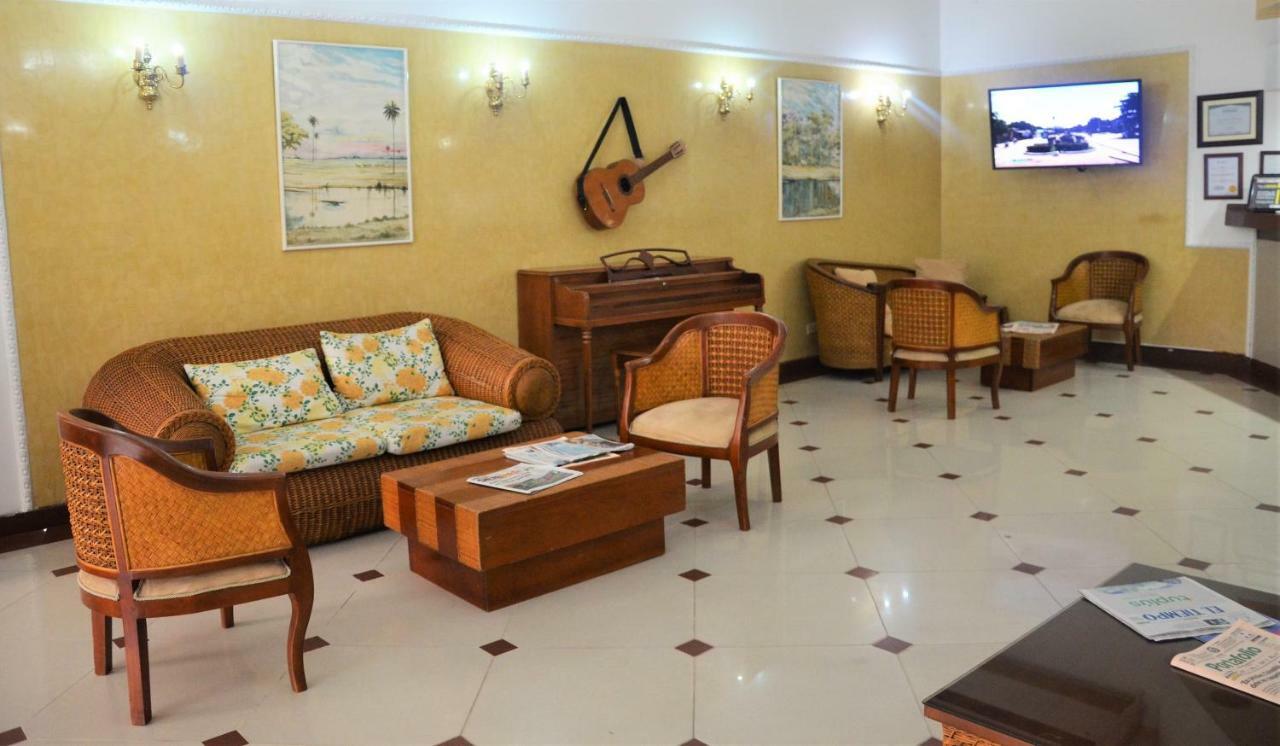 Hotel Villavicencio Plaza Kültér fotó