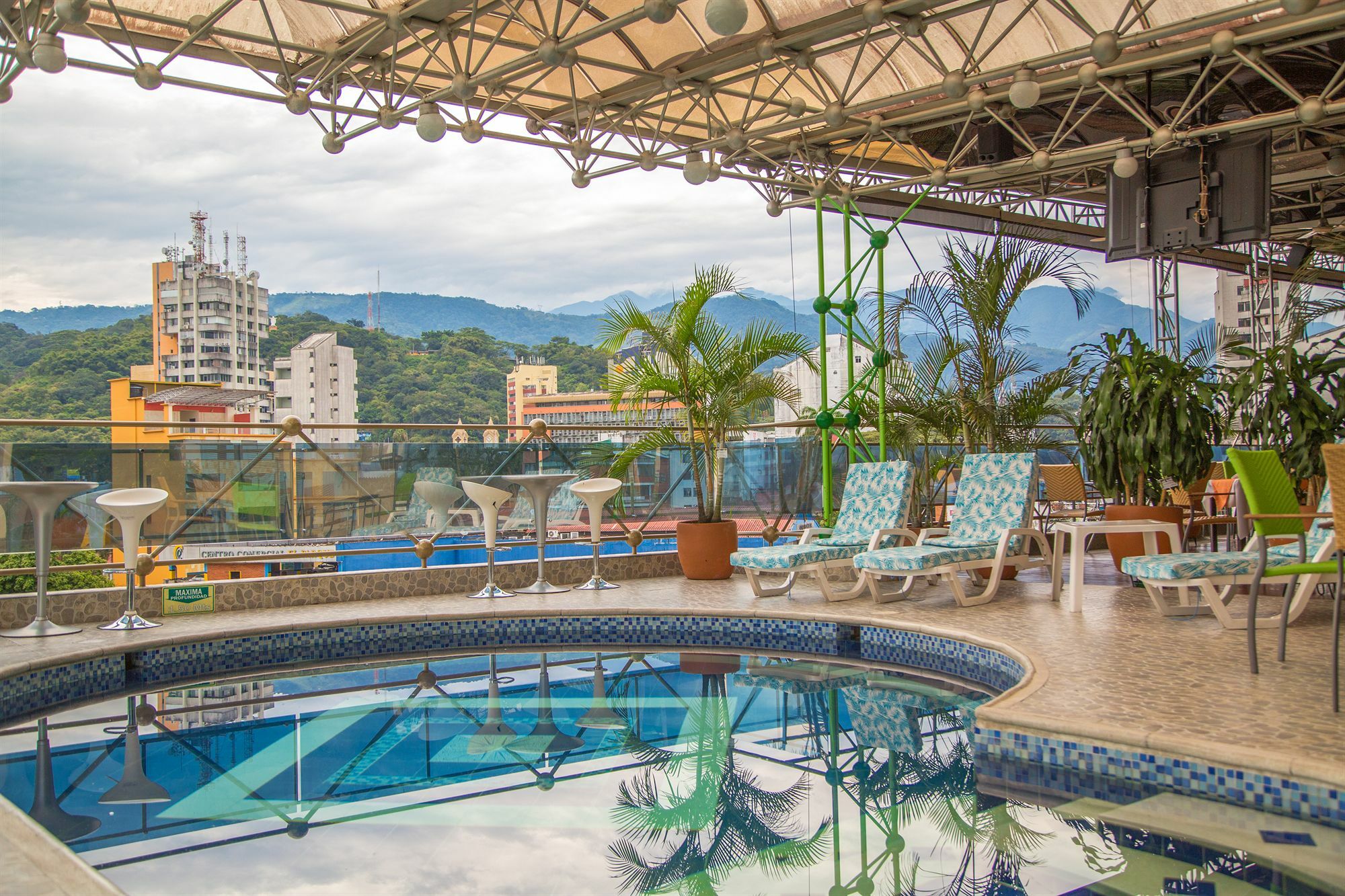 Hotel Villavicencio Plaza Kültér fotó