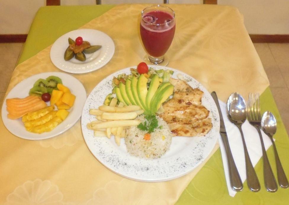 Hotel Villavicencio Plaza Kültér fotó