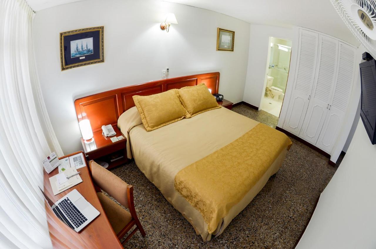 Hotel Villavicencio Plaza Kültér fotó