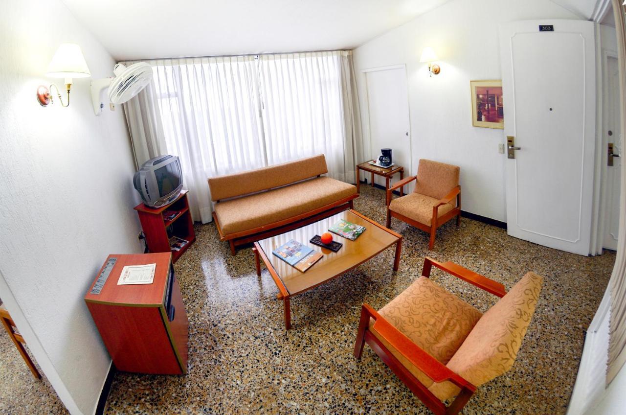 Hotel Villavicencio Plaza Kültér fotó