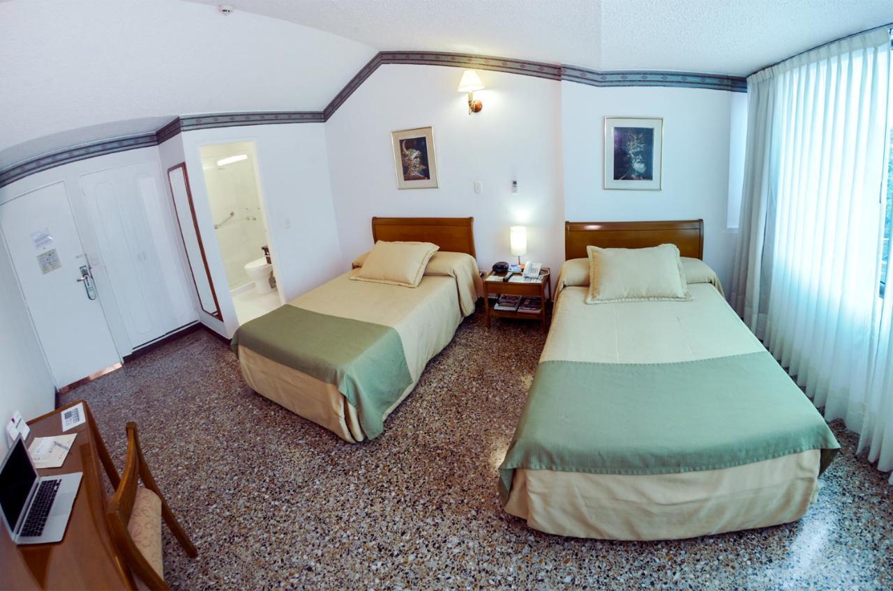 Hotel Villavicencio Plaza Kültér fotó